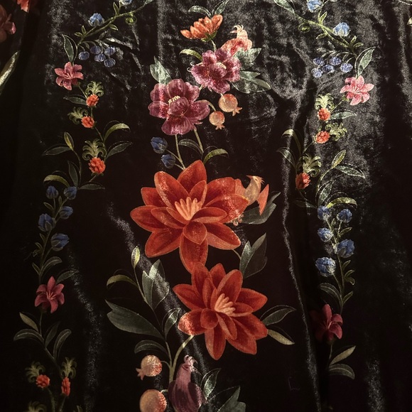 Farm Rio Black Maxi Skirt with Floral Design, worn twice - Picture 4 of 5